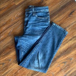 Universal thread high rise straight jeans